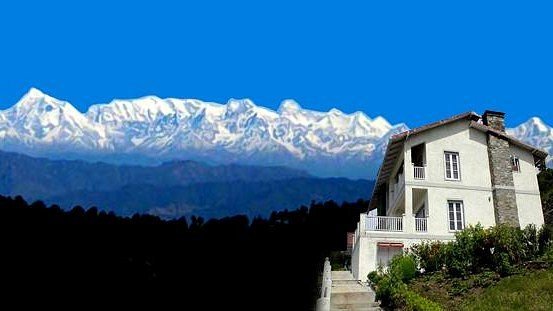 Cosmos Himalayan Villas, hotel in Ranikhet