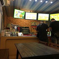 扭登和NewDanhurf店內