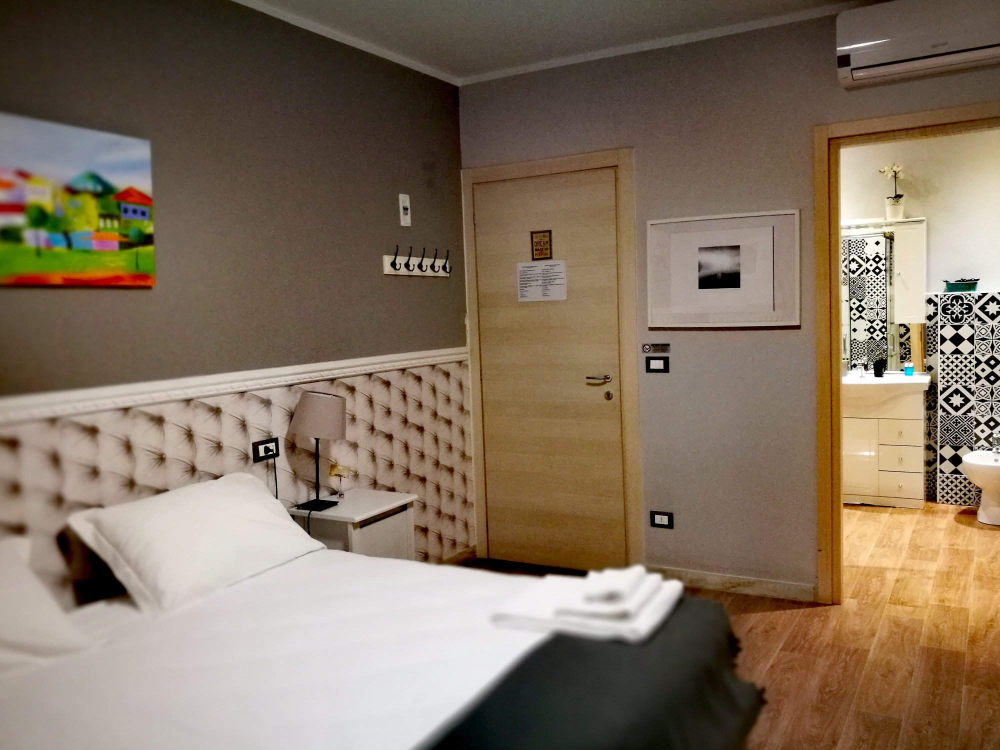 B&B DORMIRE BOLOGNA - Updated 2024 Prices & Hotel Reviews (Italy)