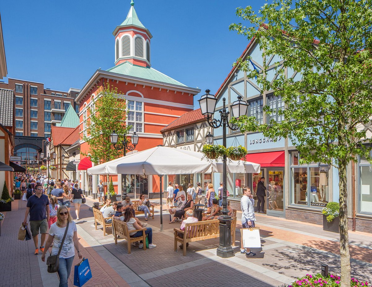 Burger gips Uitpakken Designer Outlet Roermond - All You Need to Know BEFORE You Go