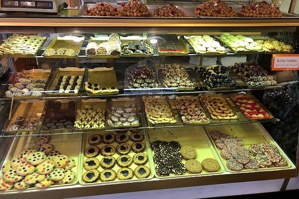 DOLCI MOMENTI BAKERY, Holbrook - Restaurant Reviews, Photos & Phone Number  - Tripadvisor