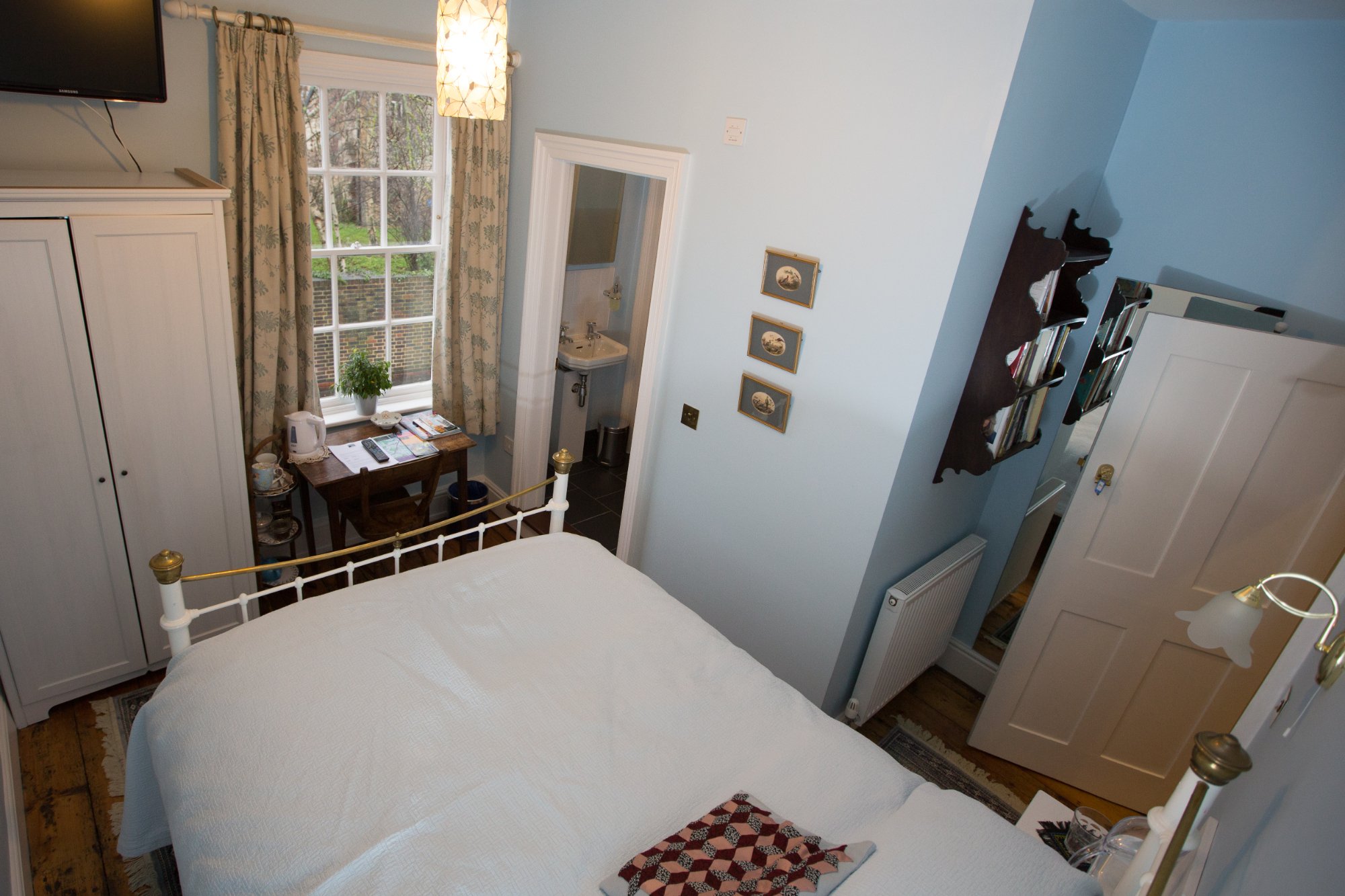 5 CHAPEL STREET B&B (Cambridge) - B&B Reviews, Photos, Rate Comparison ...