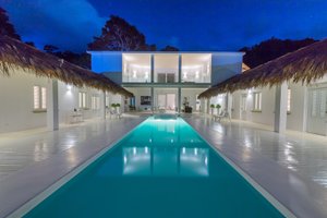 Piscine et plage