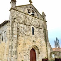 Une humble église du 12ème sur les chemins de Saint-Jacques de Compostelle