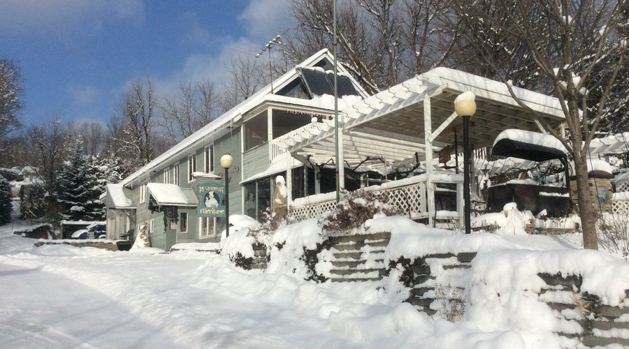 LHERITAGE RESTAURANT - B&B Reviews (Morin Heights, Quebec) LHERITAGE RESTAURANT -  B&B Reviews (Morin Heights, Quebec)
