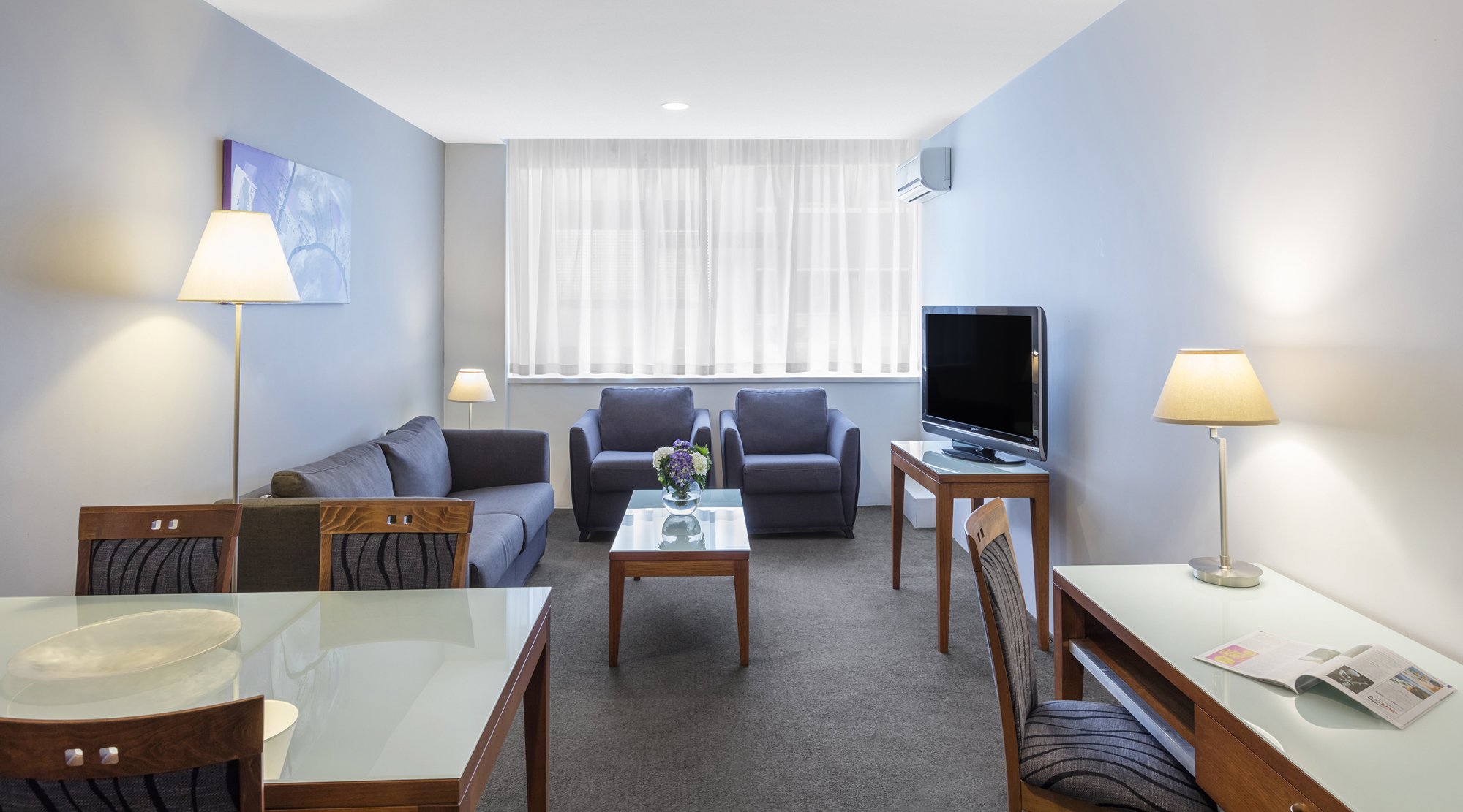 Hotel photo 3 of Park Regis Griffin Suites.