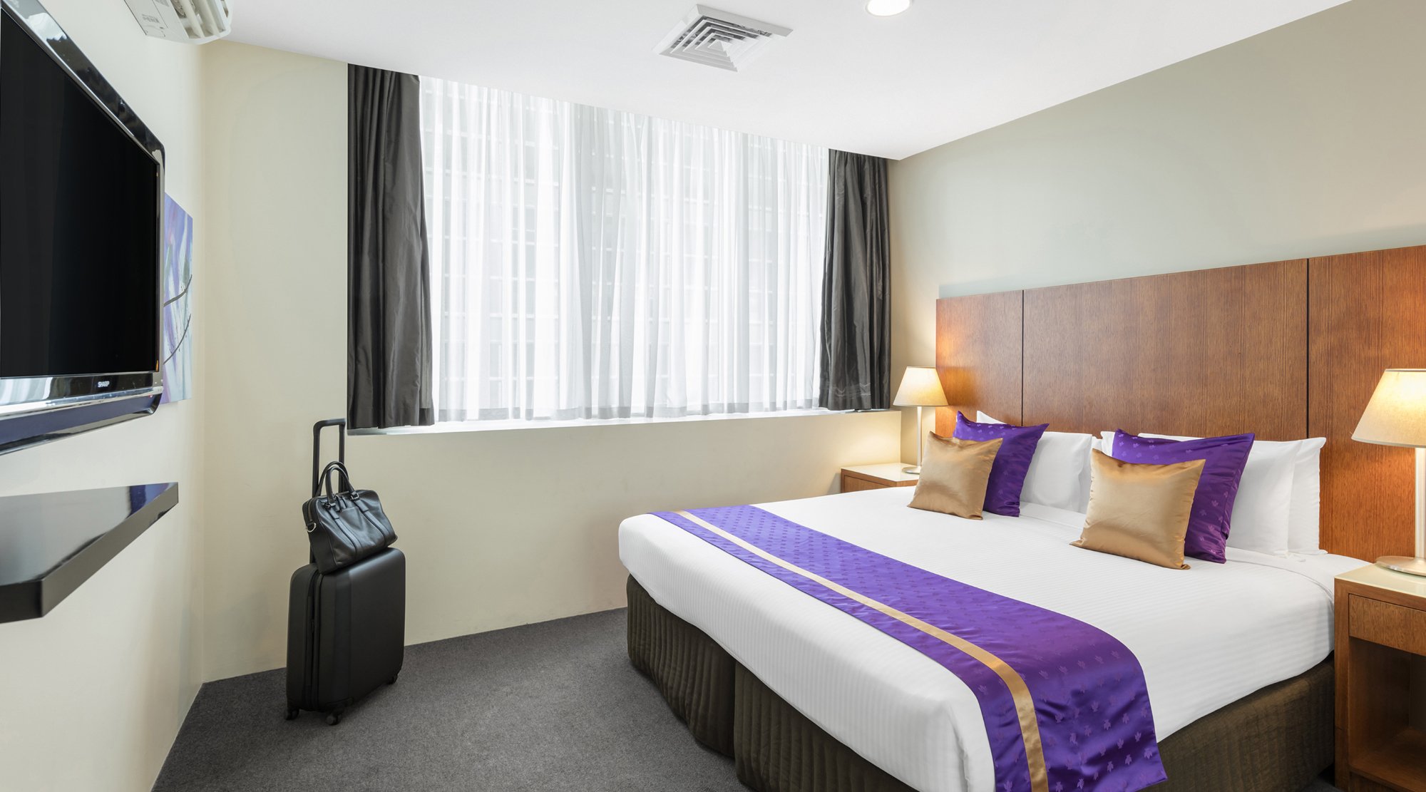 Hotel photo 17 of Park Regis Griffin Suites.