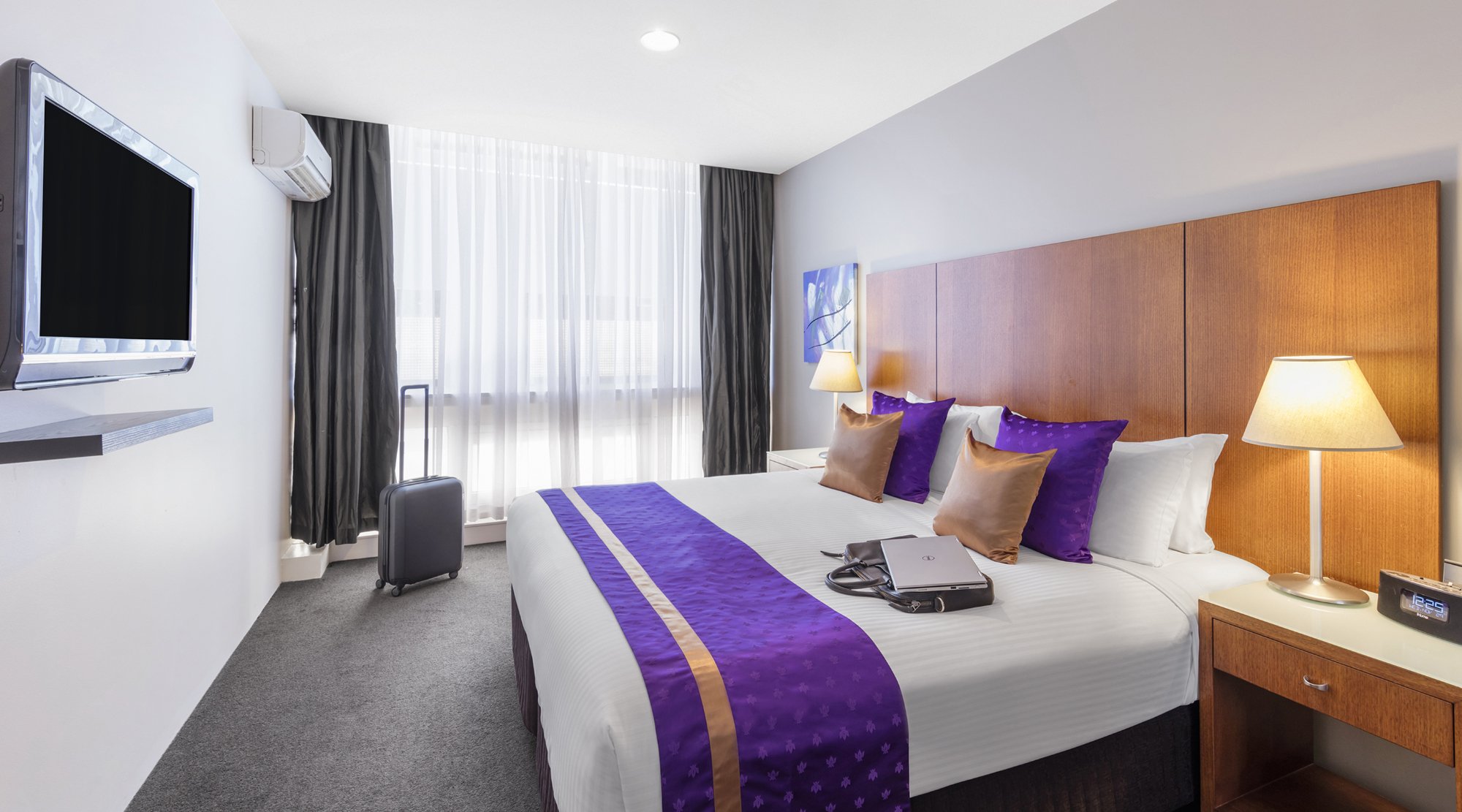 Hotel photo 8 of Park Regis Griffin Suites.