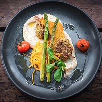 “Fish cutlet” with parsnip and cauliflower puree and oven-baked mustard pumpkin