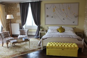Room & Suite