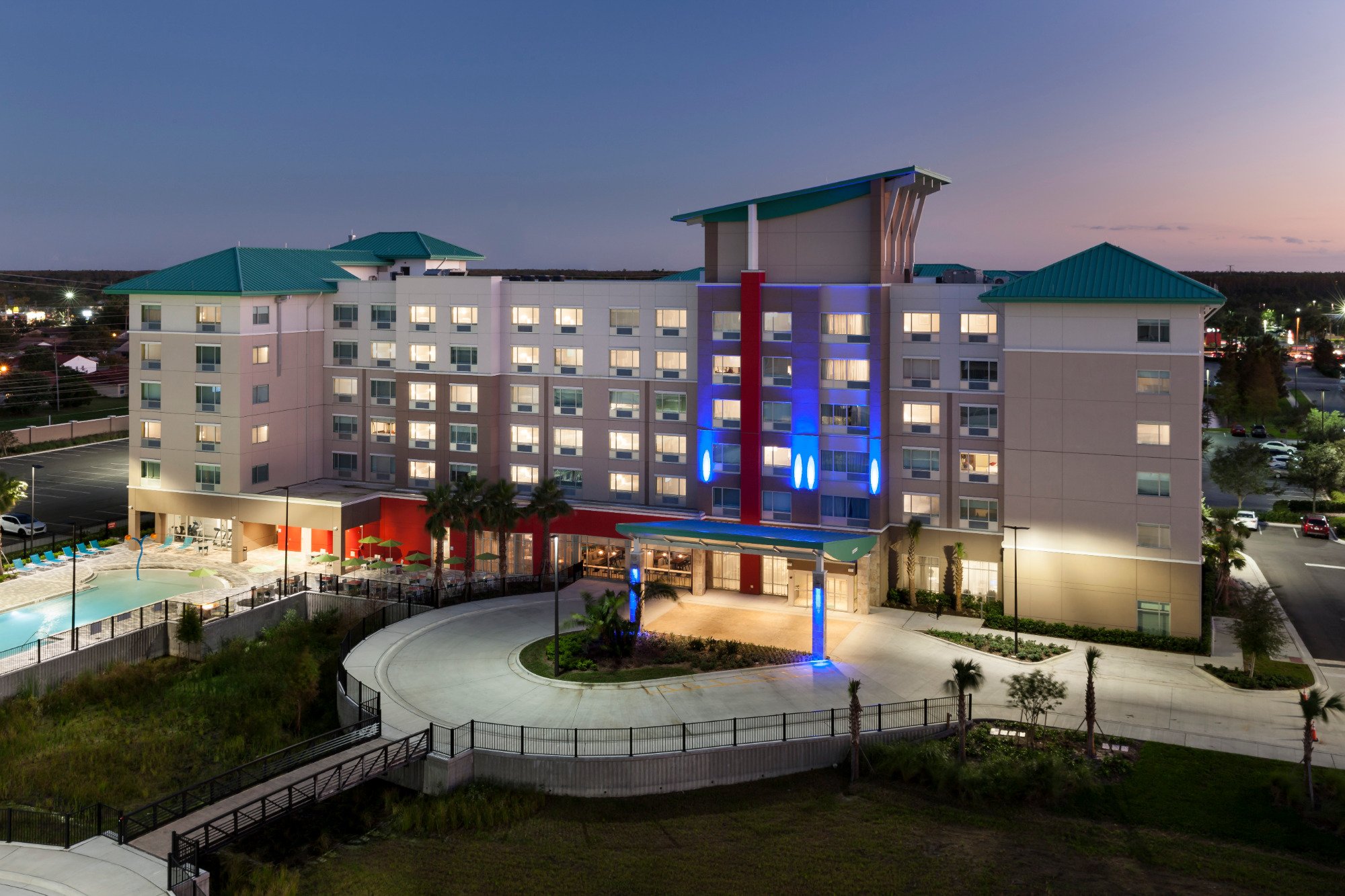 Holiday Inn Express & Suites Orlando At Seaworld (C̶$̶1̶4̶3̶) C