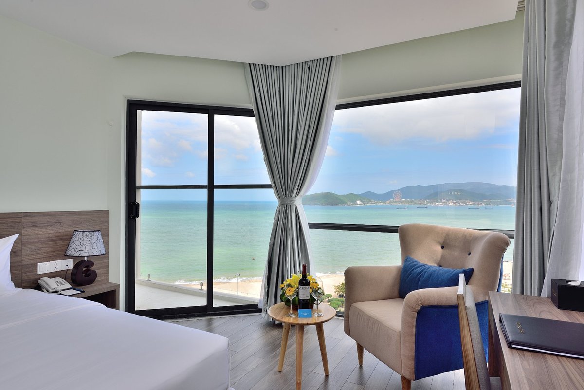 Эко вояж нячанг. АН Вьен Нячанг. Нячанг, Xavia nha trang Hotel 4*. Vesna Hotel 5 Вьетнам Нячанг. Anantara nha trang 5 Нячанг.