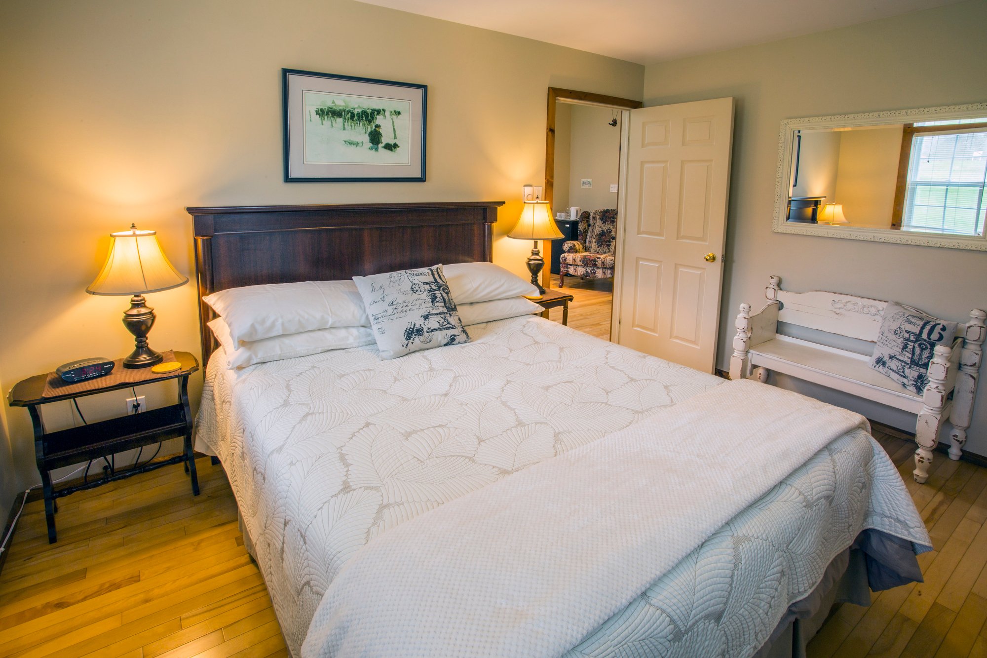 Innisfree Bed And Breakfast Hopewell Rock Rooms: Pictures & Reviews ...