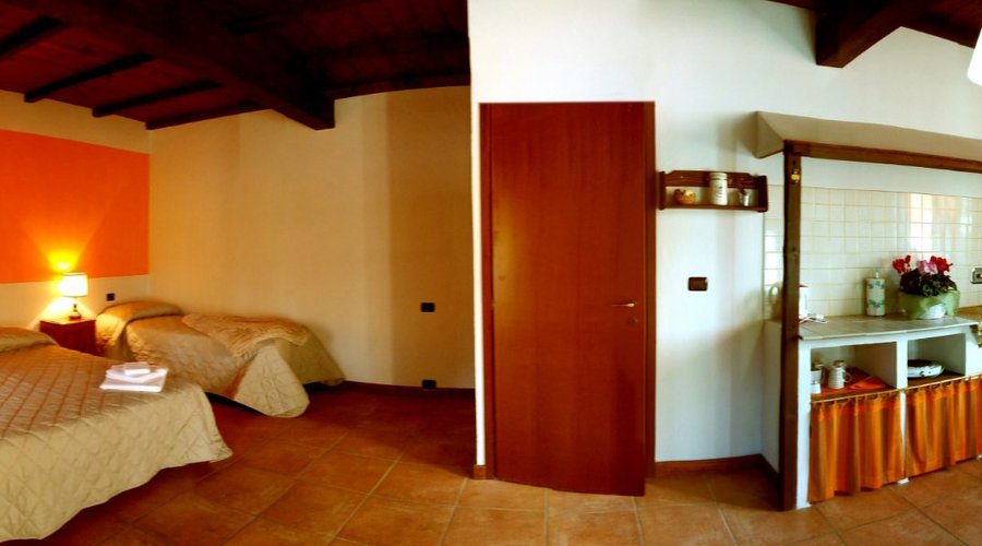 Panoramica della Camera Arancione
