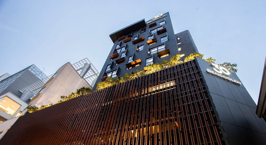 Hotel Facade