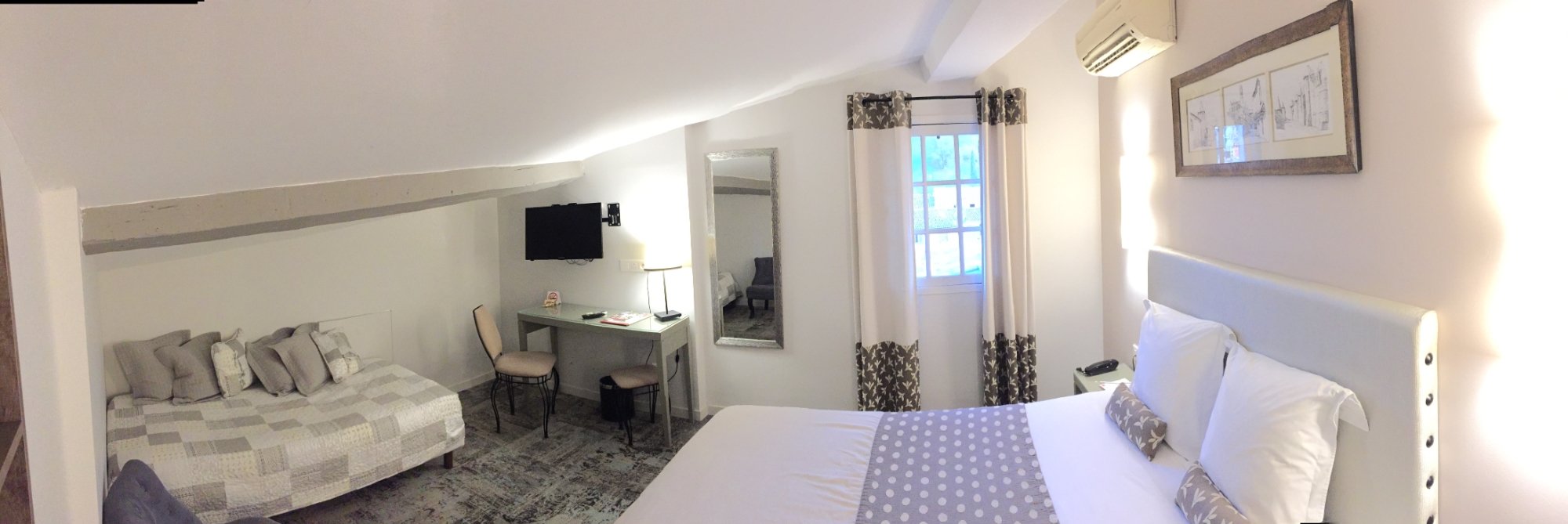 Hotel photo 9 of Hotel du Pont Vieux.