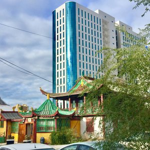 Next door (Historic museum with restaurant) 