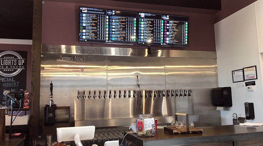 3 Flights Up Taps And Tacos