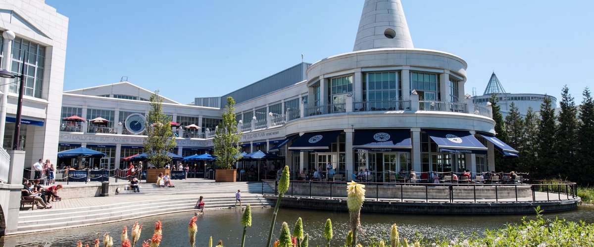 Bluewater - The Village Outdoor Area