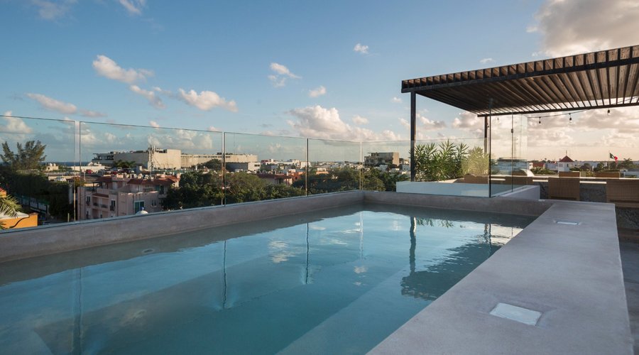 Pool / Piscina