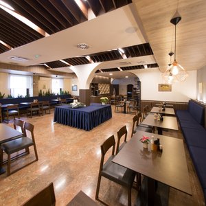 Hotel restaurant