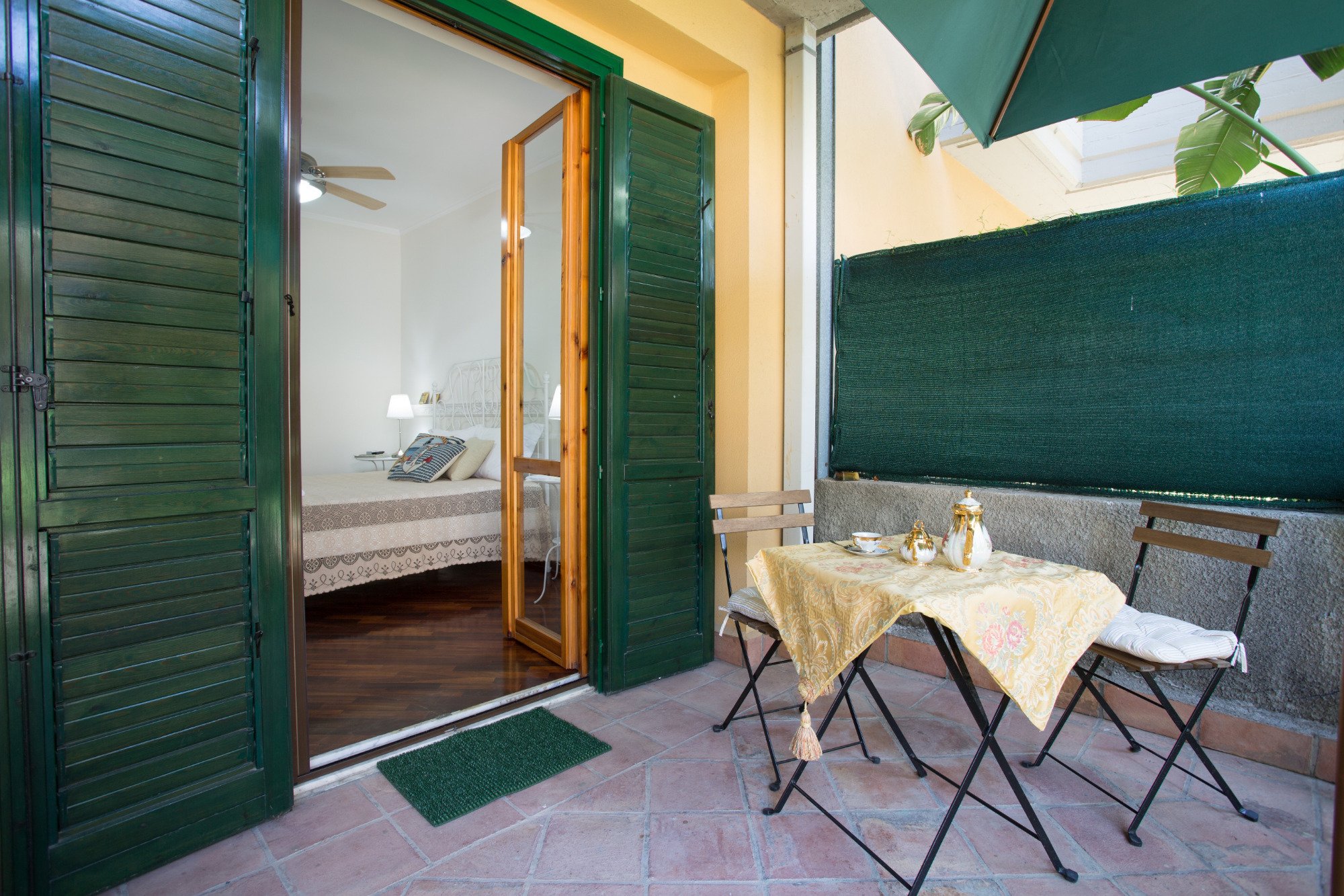 SICILIAN HOME CONCEPT B&B - Prices & Reviews (Aci Catena, Italy)