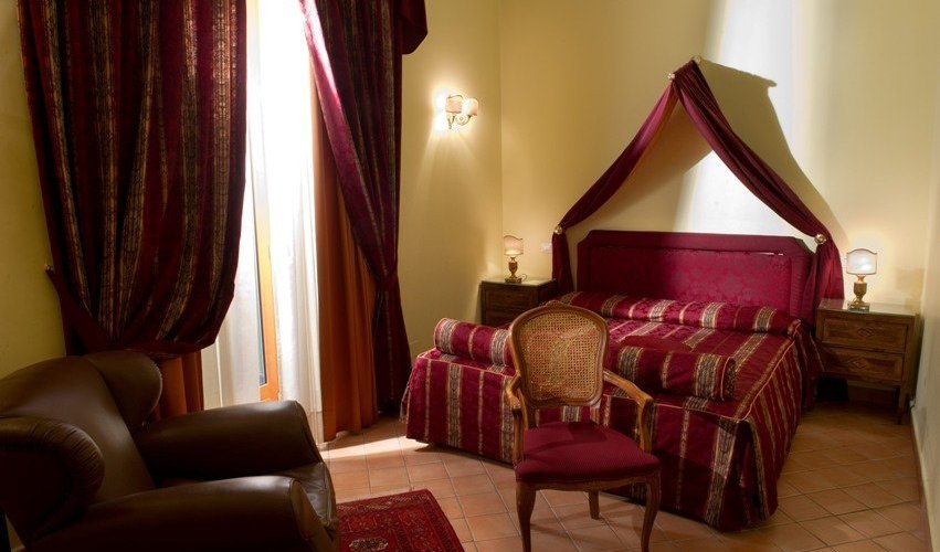 Superior Room, balcony on the main street, Jacuzzi bath