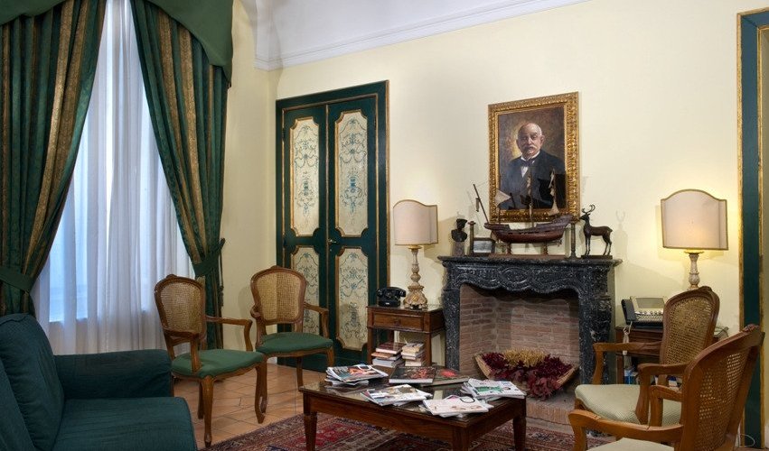 Hotel's Lobby