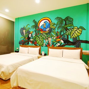 Quad Room