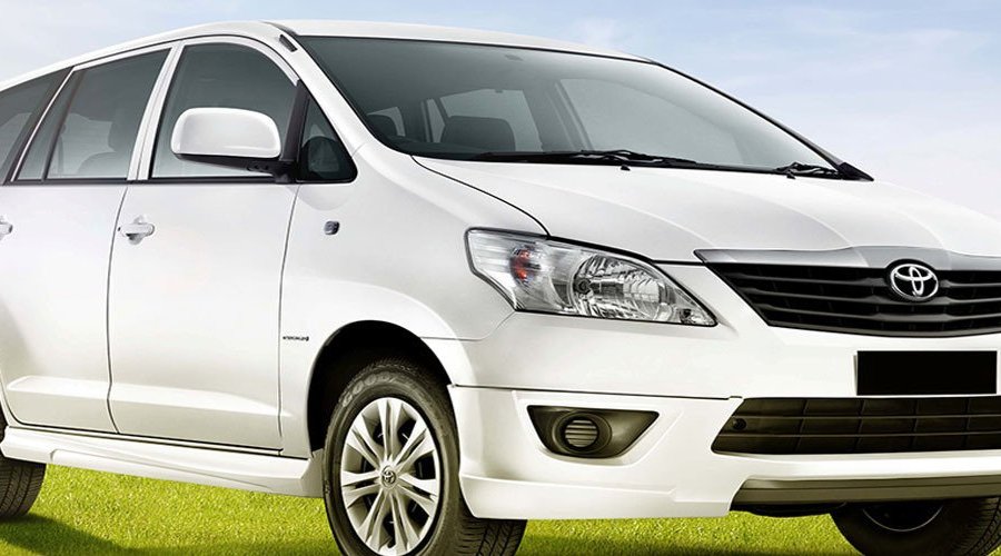 Innova Car for Agra Jaipur Tour