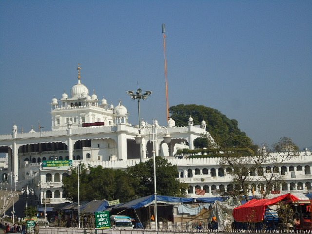 Takht Sri Keshgarh Sahib image