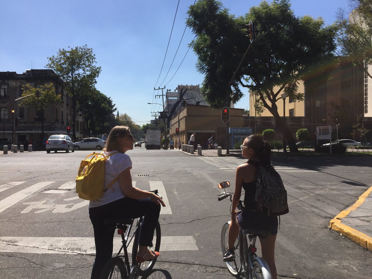 bike and munchies mexico city