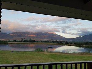 Reflections Guest Farm S/C Cottage Accommodation in Tulbagh