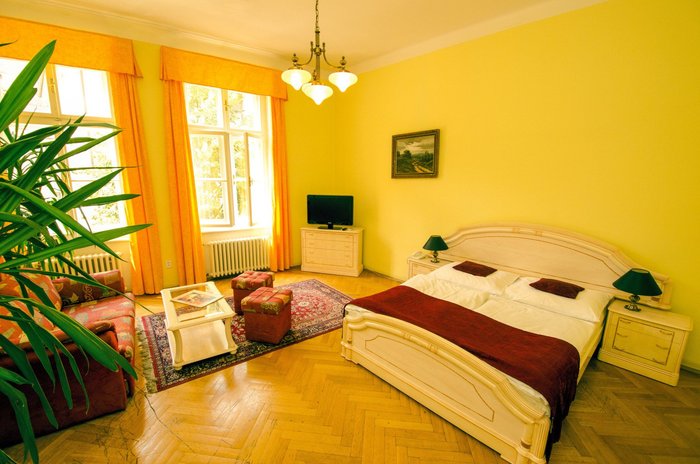 Josephine Old Town Square Hotel Rooms: Pictures & Reviews - Tripadvisor