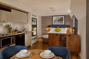Room & Suite