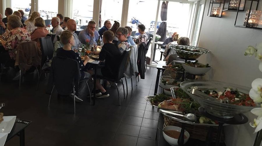 Stemning fra Cafeen