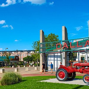 Galleria Dallas in Far North Dallas - Tours and Activities