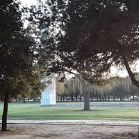 Entre los Pinos