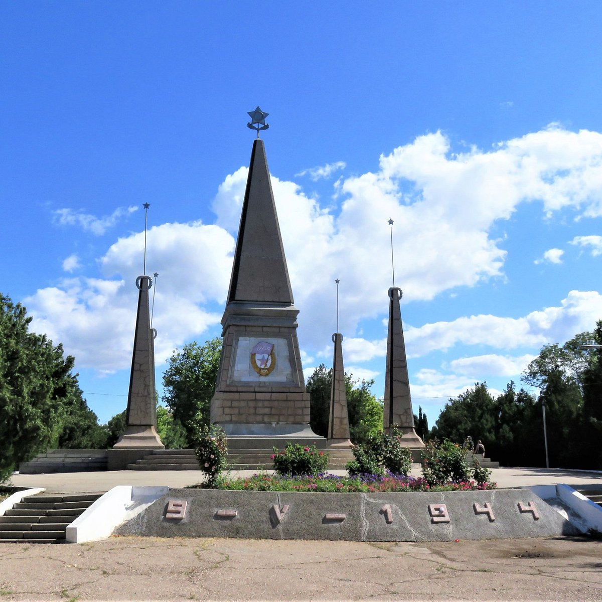 Памятник воинам 2-й гвардейской армии, Севастополь - Tripadvisor