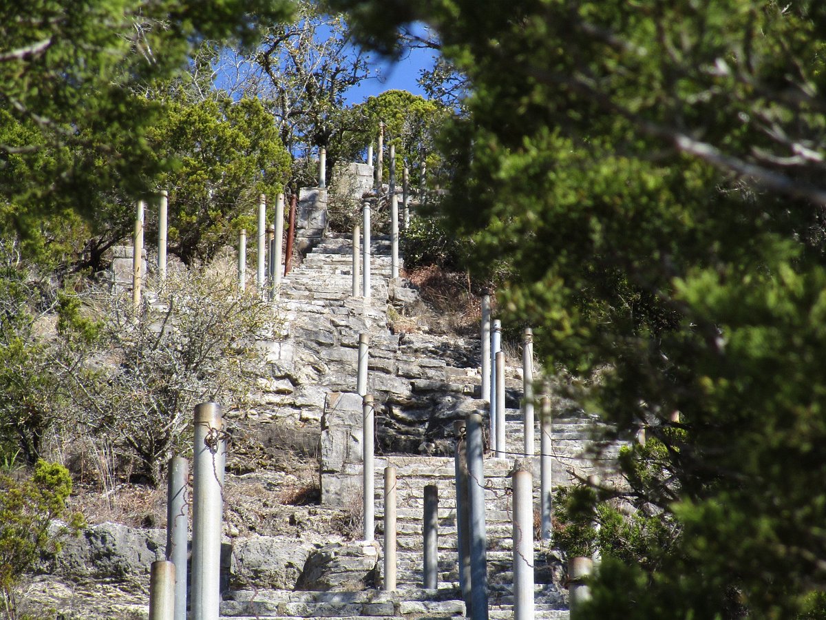 How to Visit Old Baldy in Wimberley (AKA Prayer Mountain)