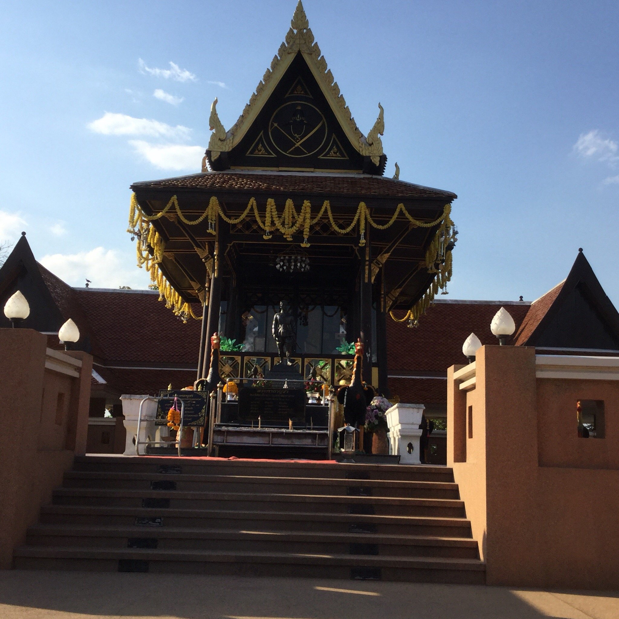 Somdej Phra Naresuan Maharat Shrine (Nong Bua Lamphu): All You Need To Know