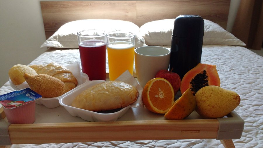Café da Manhã no quarto 01