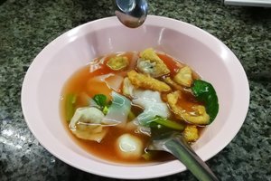 用餐 