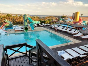 Piscina y playa