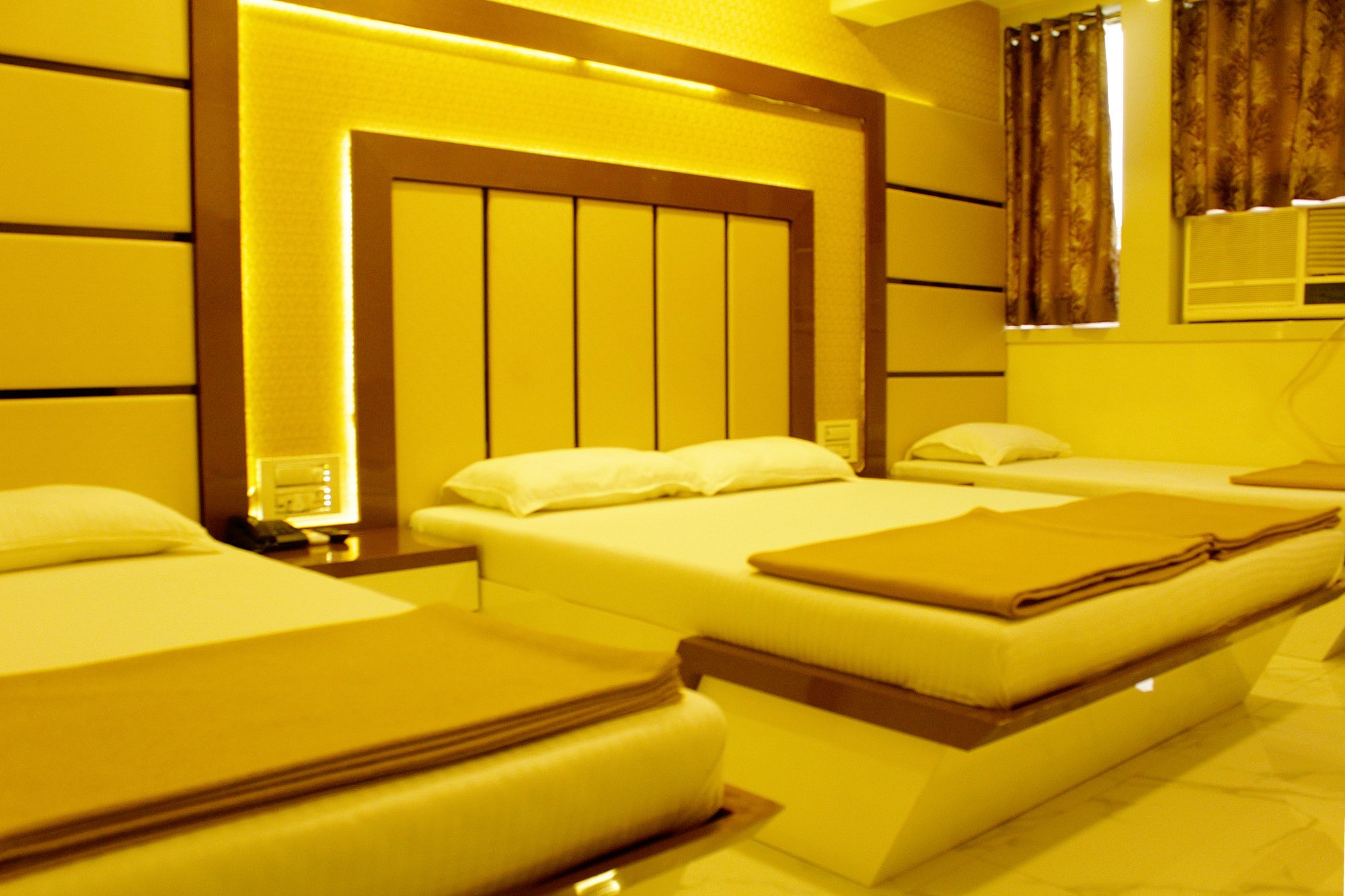 Hotel Gulf by null