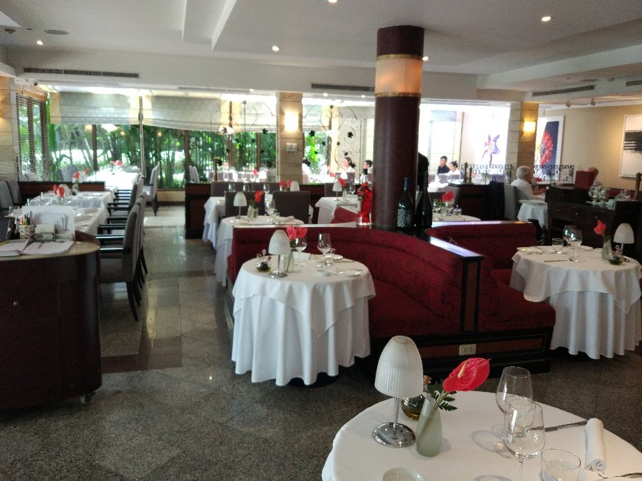 Giannis restaurant sales