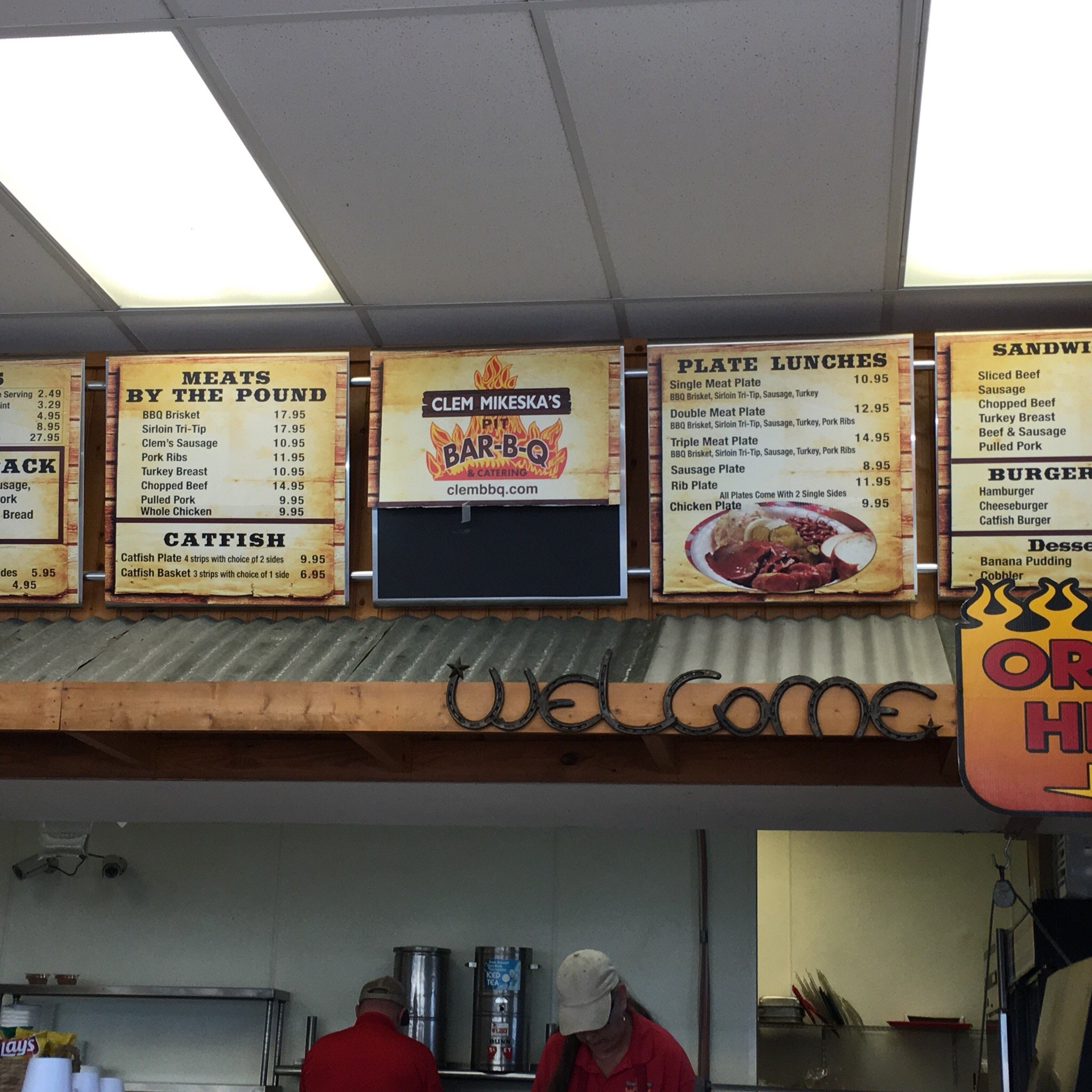 CLEM MIKESKA'S PIT BAR-B-Q, Cameron - Restaurant Reviews, Photos ...