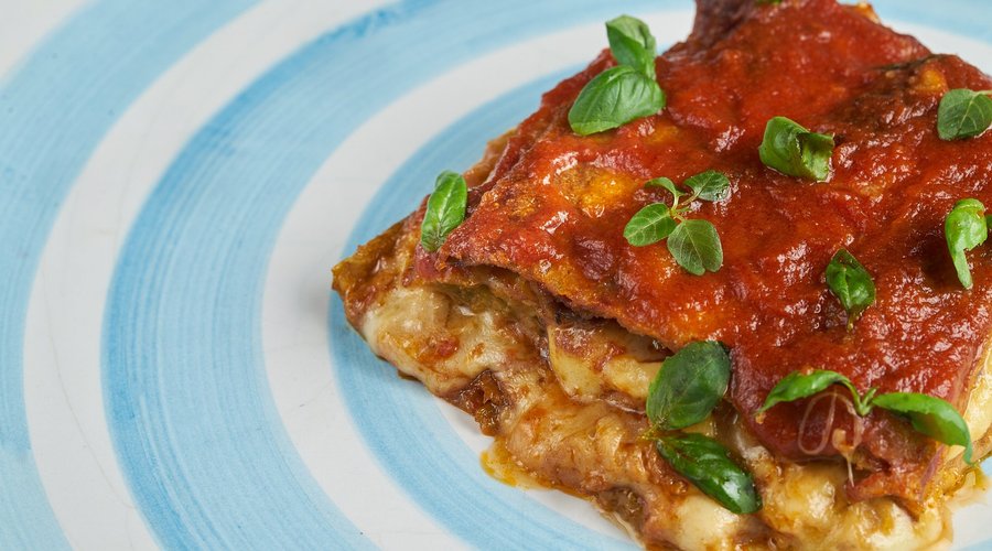 parmigiana di melanzane. un altro must di Mimì da leccarsi i baffi!