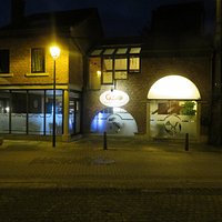 Mama Gusto by Night