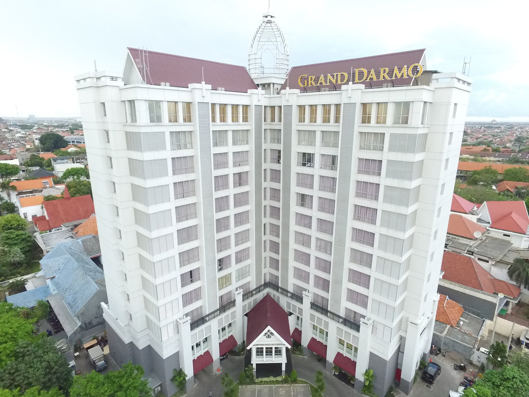 Hotel photo 22 of Grand Darmo Suite by AMITHYA.